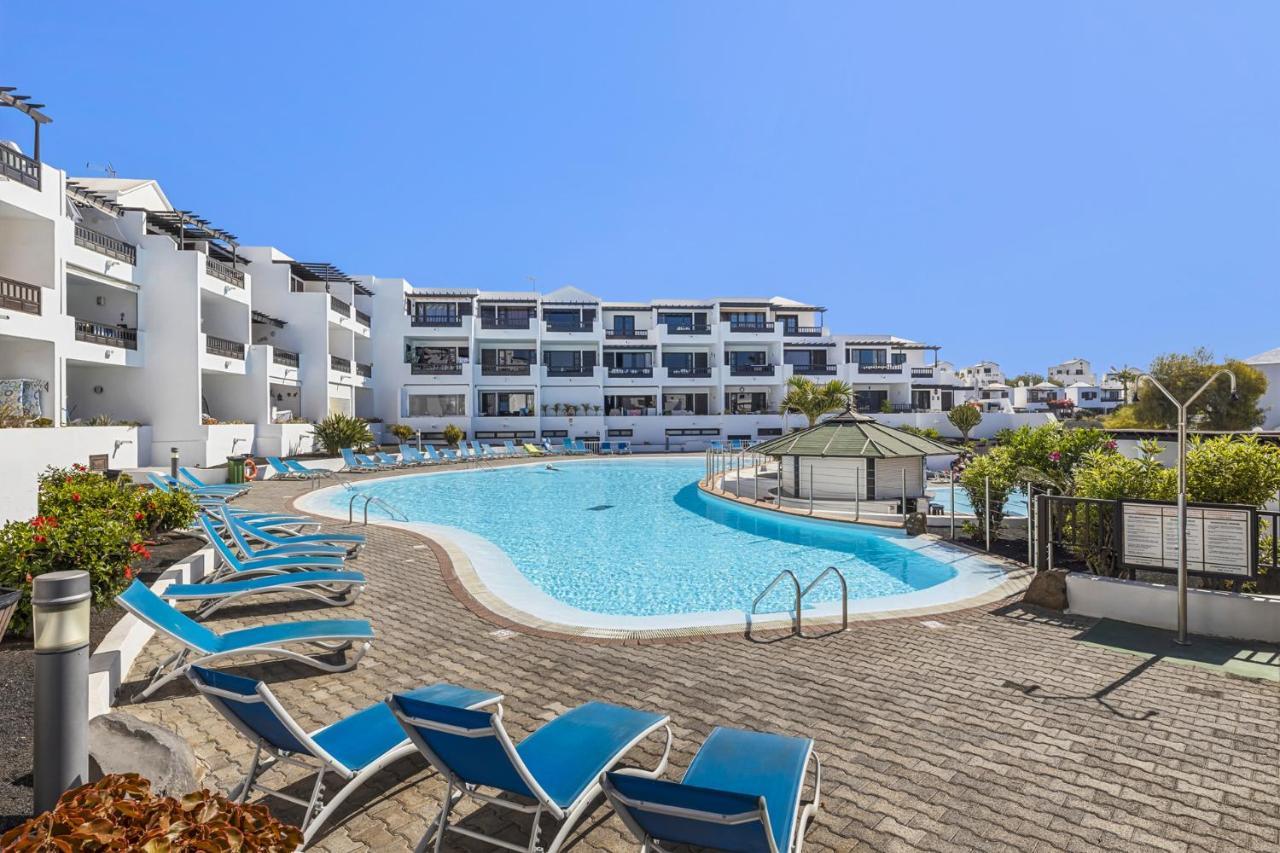 Апартаменты Casahost Bastian Boutique I Seaview Коста-Тегисе Экстерьер фото
